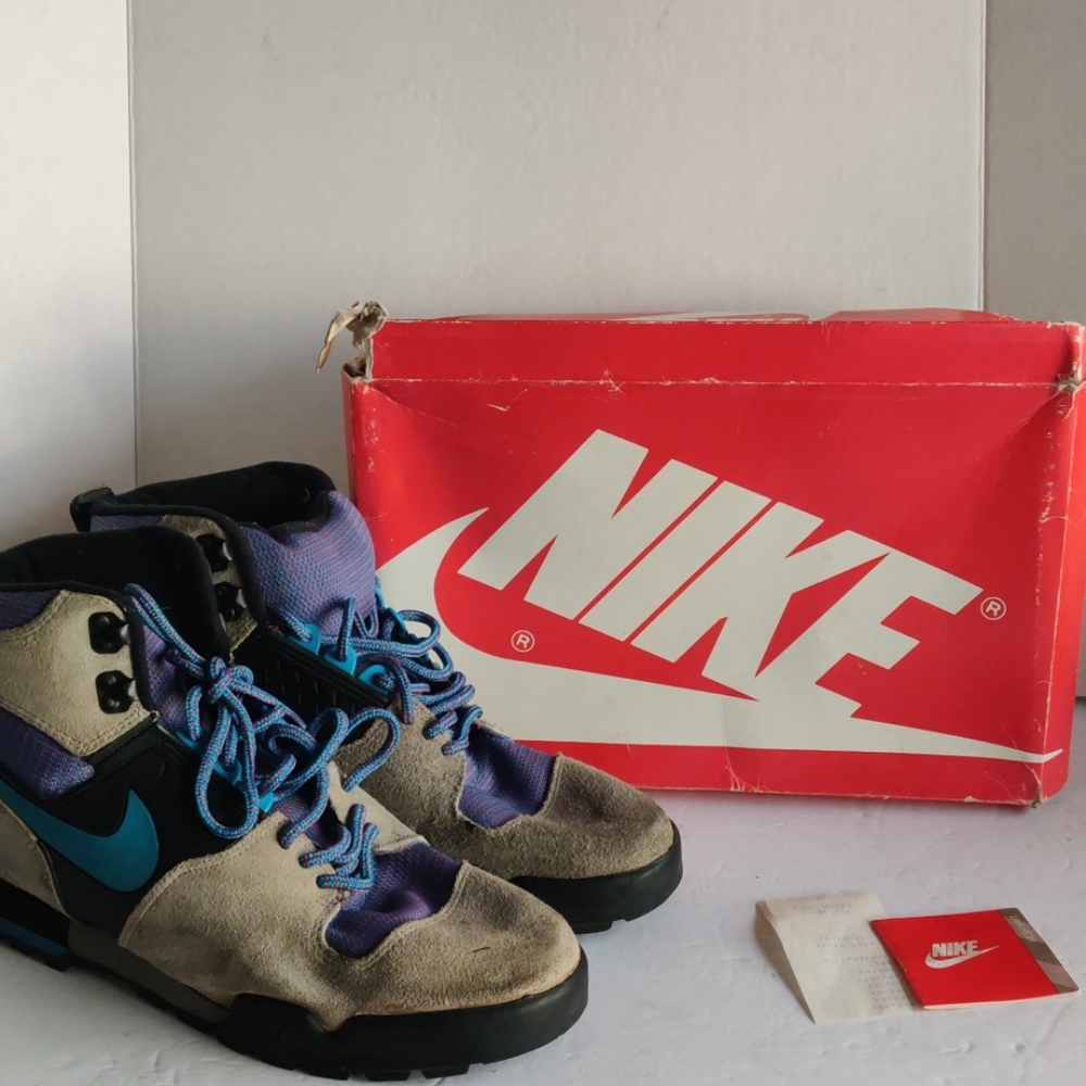 Vtg Nike lava high ral B-R/CHAR B/BLK/EB 8077
